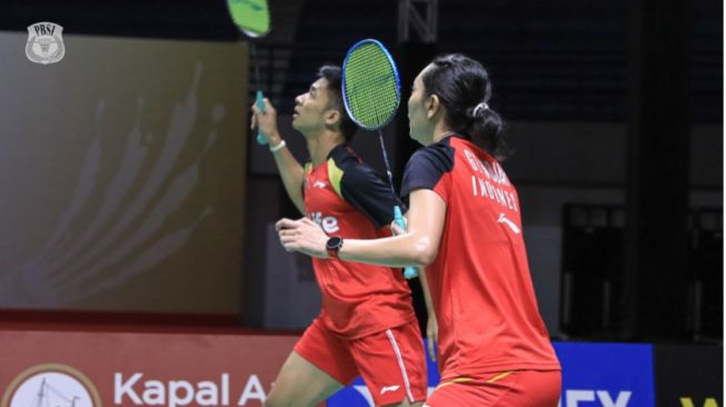 Dejan Ferdinansyah/Gloria Emanuelle Widjaja, ganda campuran Indonesia bakal hadapi perang saudara di babak semifinal Vietnam Open 2022 (PBSI/Twitter @INABadminton)