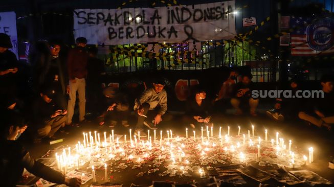 Koalisi Masyarakat Sipil Desak Jokowi Bentuk Tim Gabungan Pencari Fakta Atas Tragedi Kanjuruhan