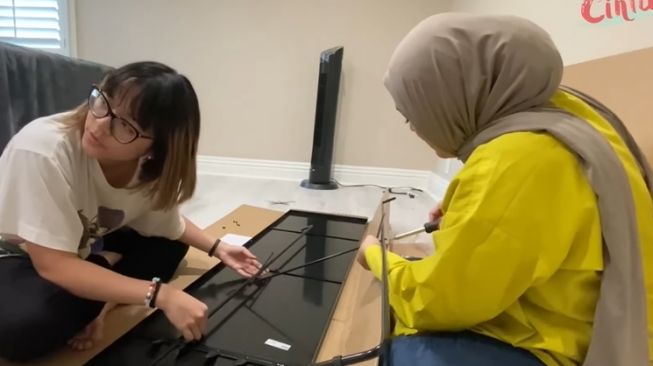 Outfit Cinta Kuya saat Kuliah di Amerika Dikomentari, Warganet: Dimarahin Bunda Nggak?