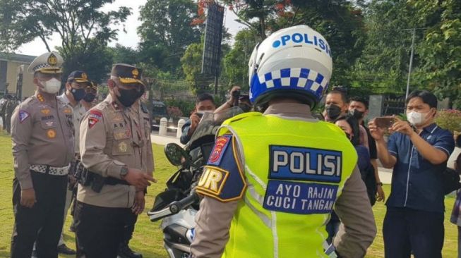 Polda Jateng Tegaskan Larang Anggotanya Lakukan Razia Pengendara Lalu Lintas di Tepi Jalan