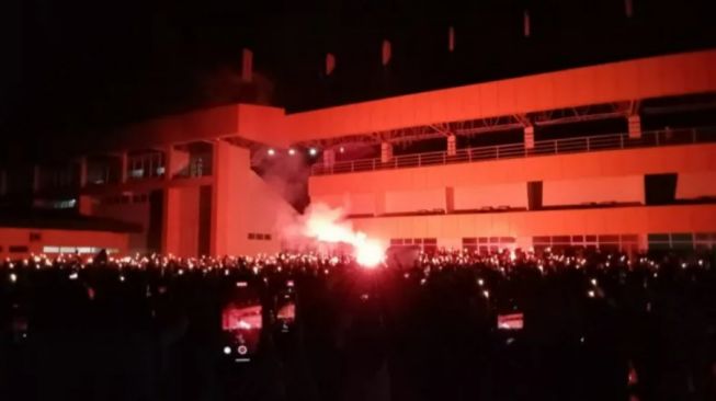 Lilin dari Kalimantan untuk Tragedi Kanjuruhan