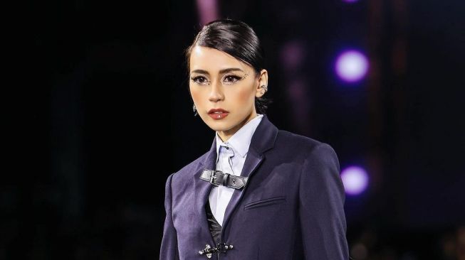 Siapa Tamara Dai, Rekan Ariel Tatum yang Ikut Catwalk di Paris Fashion Week? (Dok: Instagram/tamaradai)