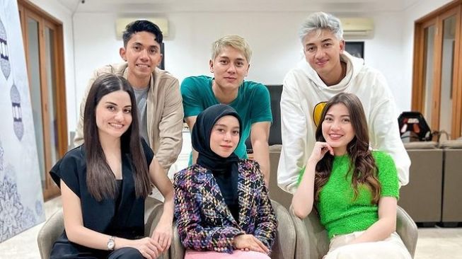 Potret Ady Sky Bareng Rizky Billar dan Lesty Kejora (Instagram/@adysky99)