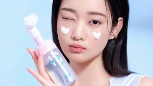 Manfaat Double Cleansing Kit, Membersihkan Makeup sekaligus Menutrisi Kulit Wajah