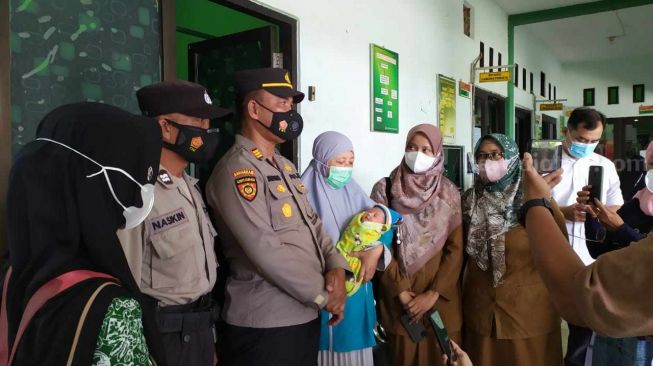 Sekitar 300 Orang Ingin Jadi Orang Tua Bayi yang Dibuang di Bojonegoro