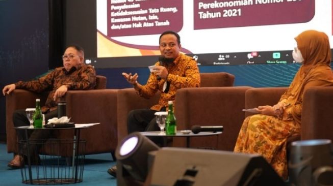 Gubernur Sulsel Andi Sudirman Beberkan Strategi Penyelesaian Tumpang Tindih Pemanfaatan Lahan