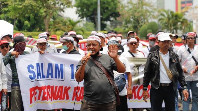 Tampung Aspirasi Peternak Unggas, Sekdaprov Jatim Hentikan Operasi Pasar untuk Komoditas Telur dan Daging Ayam Broiler