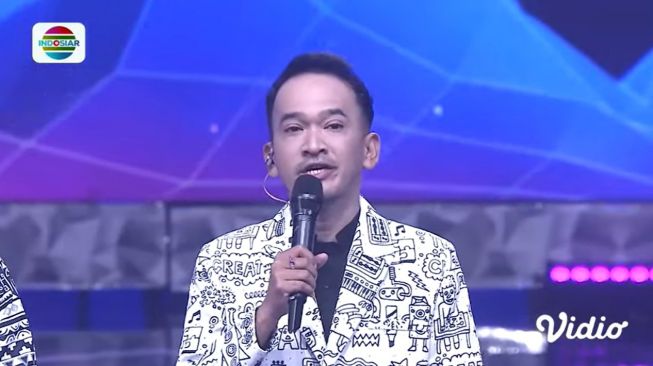 Momen Rizky Billar didepak dari D Academy 5 (YouTube/Indosiar)