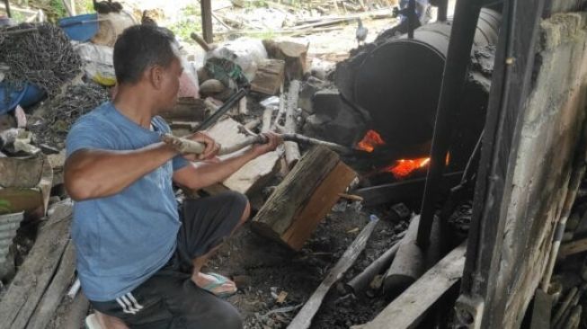 Pembuat Tahu Tempe di Balikpapan Ngeluh Soal Penggunaan Gas Metan: Sempat Mati Total