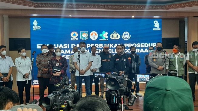 Bukti-Bukti Kacaunya Liga 1: PSSI, PT LIB, Panpel, hingga Indosiar Kompak Saling Tuding