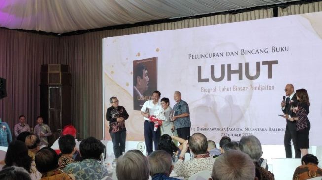 Luncurkan Buku Biografi, Luhut Singgung Keengganannya Menjadi Presiden