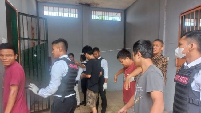 3 Narapidana Terlibat Peredaran Narkoba, Lapas Lubuk Basung di Agam Digeledah