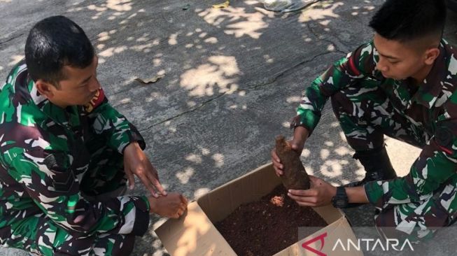 Cerita Usep Petani Asal Cianjur, Sedang Mencangkul Ladang Hingga Temukan Mortir Aktif Sisa Zaman Perang