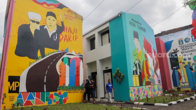 Suasana Kampung Gembira Gembrong di Jatinegara, Jakarta Timur, Jumat (7/10/2022). [Suara.com/Alfian Winanto]