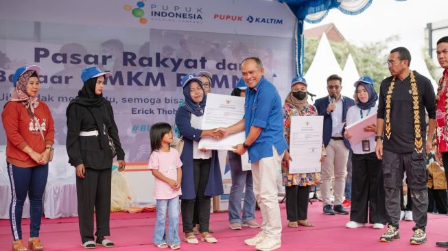 Gelar Pasar Rakyat dan Bazaar UMKM, Stafsus Menteri BUMN Apresiasi Peran Pupuk Kaltim Bagi Masyarakat