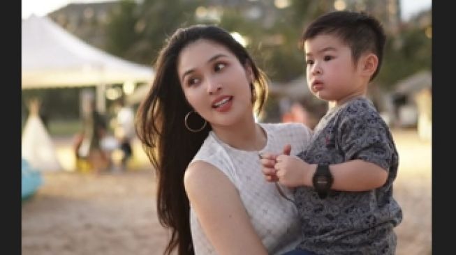 Momen Liburan Sandra Dewi di Bali (Instagram/sandradewi88)