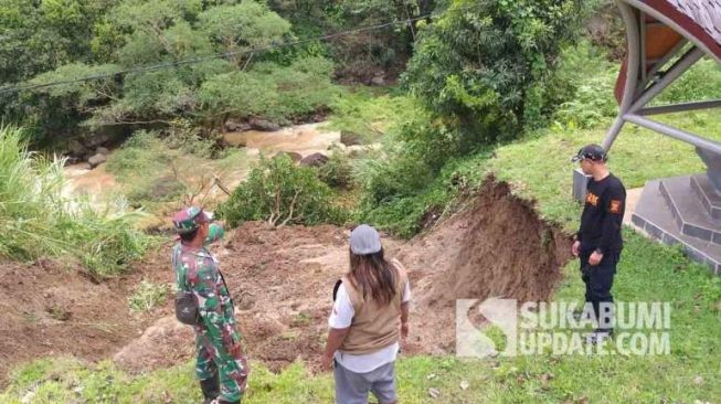 Baru Dipercantik, Spot Wisata Menara Curug Sodong Sukabumi Terancam Tanah Longsor