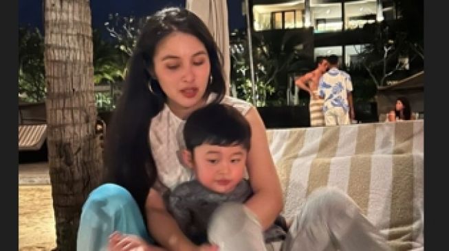 Momen Liburan Sandra Dewi di Bali (Instagram/sandradewi88)