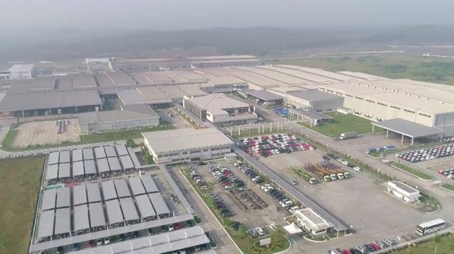 One of PT Astra Daihatsu Motor's assembly facilities, Karawang Assembly Plant (PT ADM).