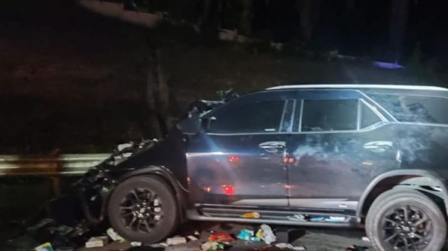 Fortuner dan Truk Bertabrakan di Tol Pekanbaru-Dumai, 2 Orang Tewas dan 5 Lainnya Luka-luka