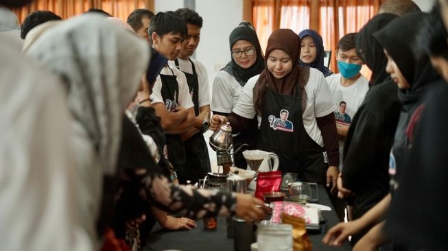 Rangkul Anak Muda Ciptakan Lapangan Kerja, UKM Sahabat Sandi Aceh Gelar Pelatihan Barista dan Bisnis Kopi