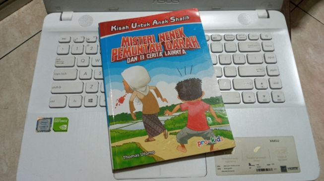 Misteri Nenek Pemuntah Darah: Kumpulan Cerpen Anak Bermuatan Reliji