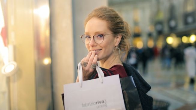 4 Penyebab Seseorang Berbelanja secara Impulsif, Kamu Merasakannya?