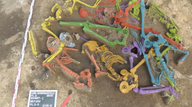 Kuburan massal di Slovakia, berusia 7.000 tahun. [Nature.com]