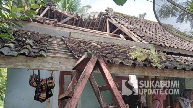 Begini Kondisi Rumah Warga di Sukabumi yang Rusak Akibat Diguncang Gempa Banten