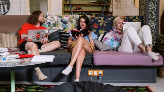 Terjangkit Virus Iri pada Sahabat? Simak Tips Berikut