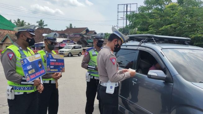 Ratusan Pengendara Melanggar Lalu Lintas Sepekan Operasi Zebra Krakatau 2022 di Pesawaran