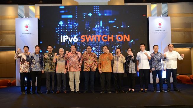 IPv6 Switch ON Summit. [ASIOTI]