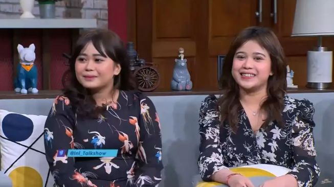 Momen Artis Ketemu Kembaran (YouTube/Ini Talkshow)