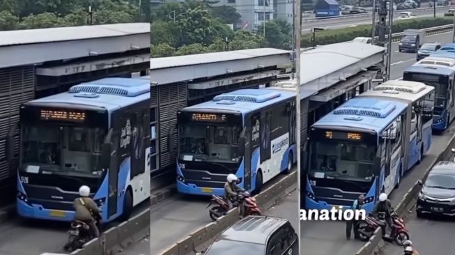 Duh! Pemotor Nekat Terobos Jalur Busway, Bikin Ribet Pengendara Lain Gegara Kendaraan Kesangkut di Separator