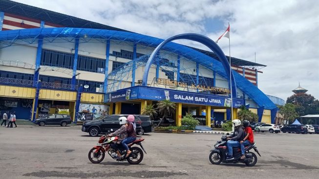 Stadion Kanjuruhan, markas Arema FC di Kepanjen, Kabupaten Malang, Kamis (13/10/2022). [Suara.com/Aziz Ramadani]
