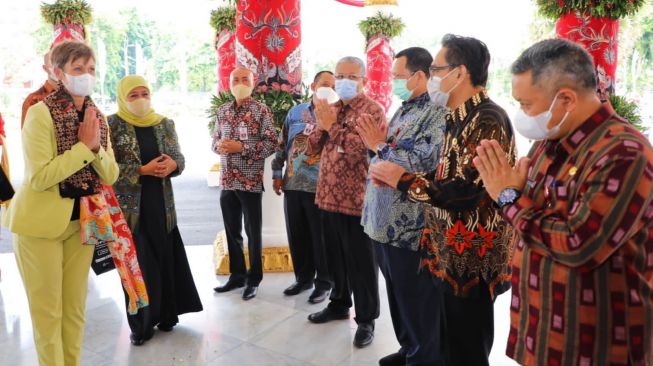 Dubes Swedia untuk Indonesia, Marina Berg diterima Gubernur Jatim, Khofifah Indar Parawansa. (Dok: Pemprov Jatim)