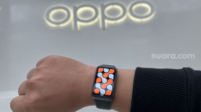 Oppo Band 2. [Suara.com/Dicky Prastya]