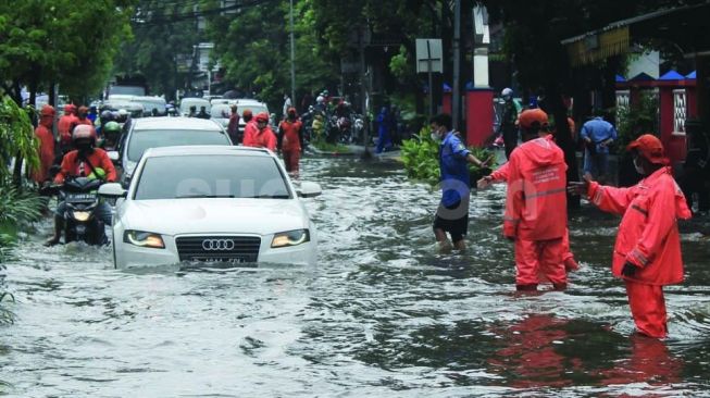 Jangan Remehkan Mobil yang Terkena Banjir, Ini Lima Dampak Jangka Panjangnya