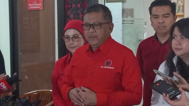 Telak! Andi Arief Sebut Hasto PDIP Mirip Pentolan PKI DN Aidit: Adu Domba, Kemudian Cari Muka...