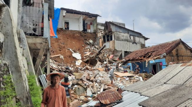 Longsor Terjang Kecamatan Bogor Tengah, Warga Gang Barjo Tolak Untuk Direlokasi, Alasannya Karena Masih Betah