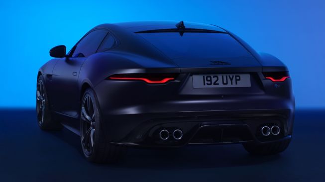 Jaguar F-Type 75 diluncurkan pada 11 Oktober 2022 sebagai mobil sport pamungkas JLR, sebelum perusahaan beralih jadi merek mobil listrik. [Dok Jaguar]