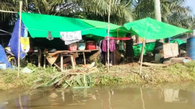 Kisah Pilu Korban Banjir di Desa Merabong: Buat Tenda Darurat, Kesehatan dan Keselamatan Tak Terjamin, Butuh Bantuan