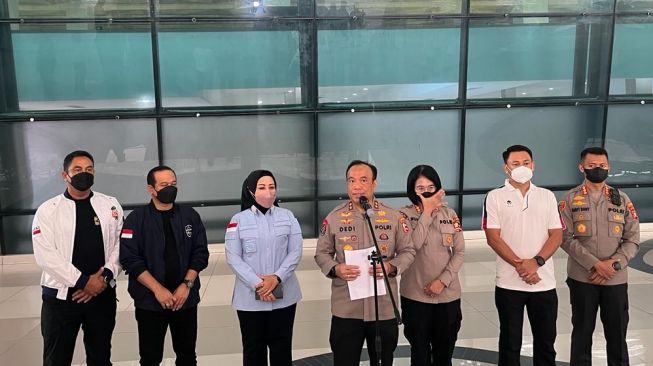 Kadiv Humas Polri Irjen Pol Dedi Prasetyo saat konferensi pers terkait penangkapan tiga DPO judi online di Kamboja. [foto dok. Polri]