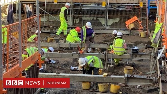 Sekitar 240 Kerangka Manusia Ditemukan di Lokasi Bekas Pusat Perbelanjaan