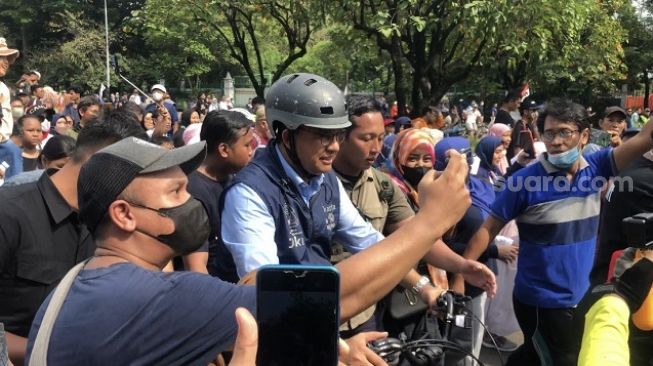 Hari terakhir Anies Baswedan sebagai Gubernur DKI Jakarta. (Suara.com/Faqih)