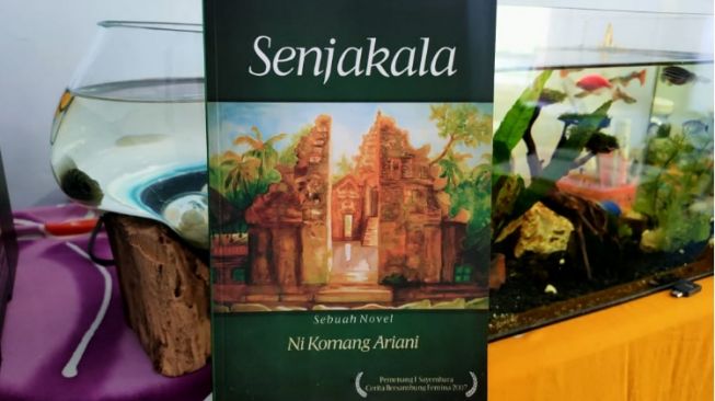 Ulasan Novel Senjakala, Mengenal Lebih Dekat Tradisi Masyarakat Bali