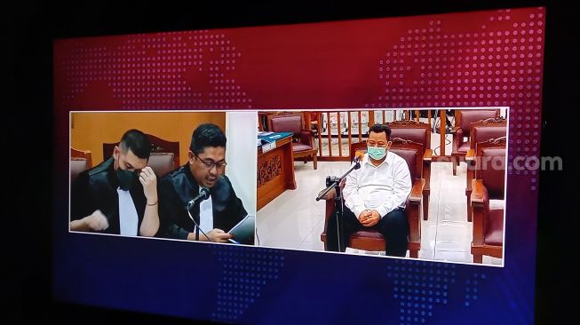 Pantauan monitor sidang pembunuhan berencana Brigadir J atau Nofriansyah Yosua Hutabarat dengan terdakwa Kuat Ma'ruf di PN Jakarta Selatan, Senin (17/10/2022) malam. [Suara.com/Yosea Arga Pramudita]