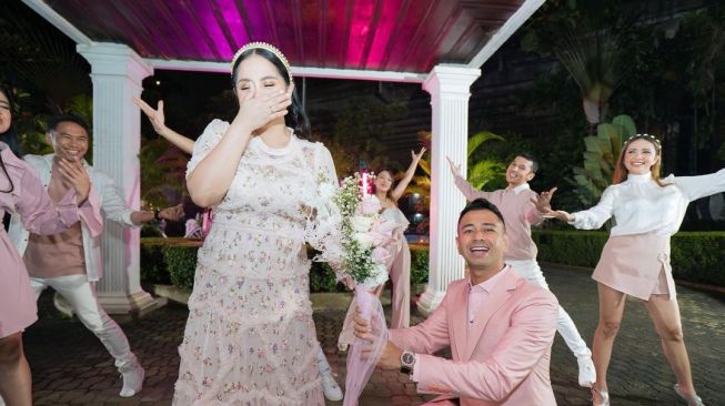 Potret Pesta Ulang Tahun Pernikahan Raffi Ahmad dan Nagita Slavina (Instagram/raffinagita1717)