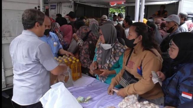 Kendalikan Inflasi Harga Kebutuhan Bahan Pokok di Musim Hujan, Disperindag DIY Gelar Pasar Murah