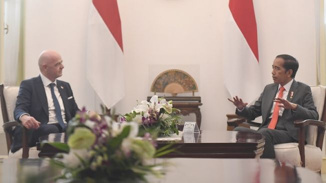 Menteri Kabinet Ramaikan Bursa Pimpinan PSSI, Jokowi 'Tepati Janji' ke FIFA?